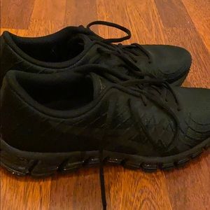 Like new ASICS running shoes black on black size 9